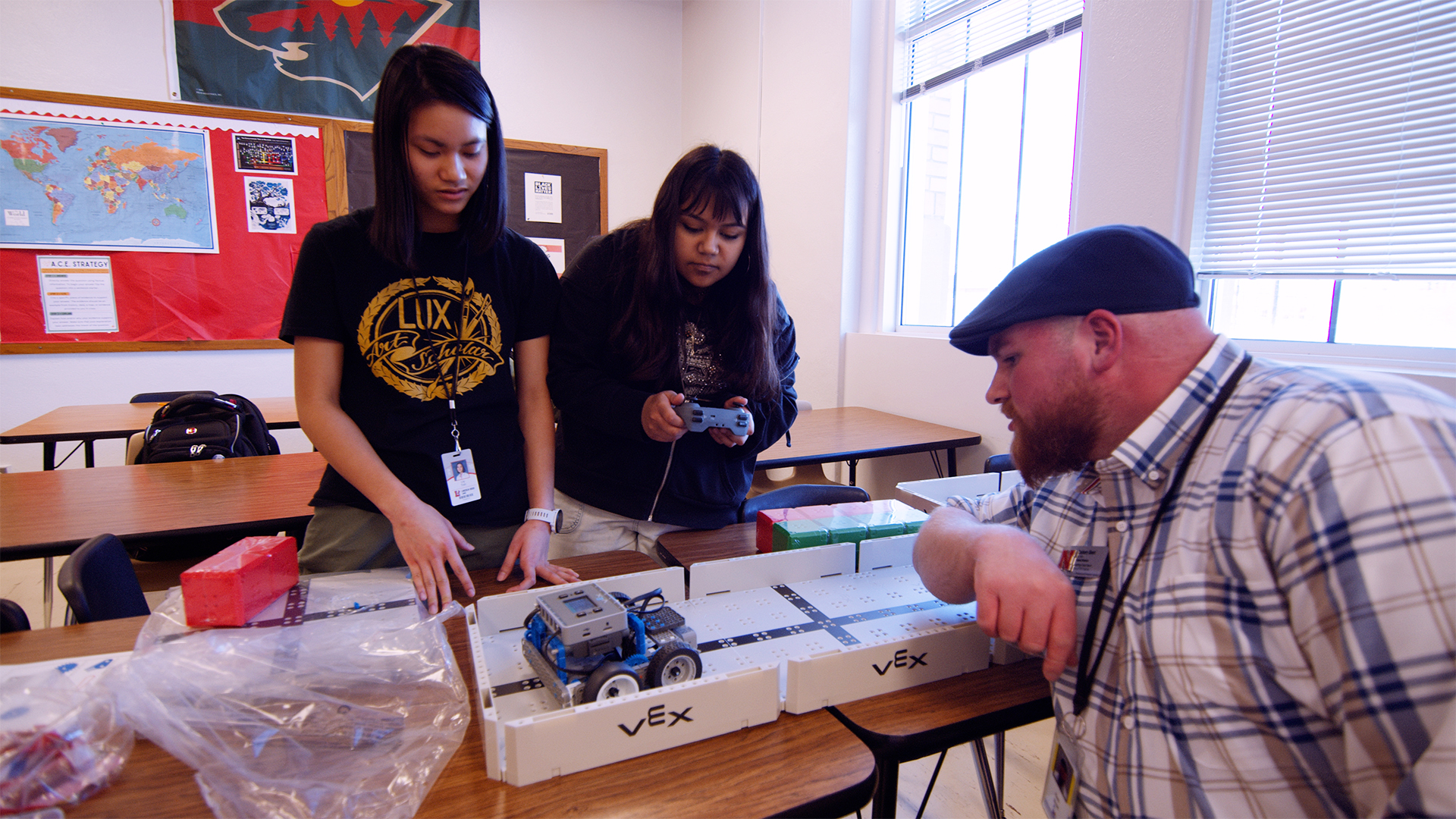 UNL Brings Robotics Workshops to Lincoln Public Schools